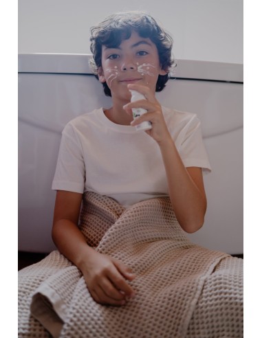 Toofruit - Orgaaniline kerge näokreem lastele õuna ja põldmarjaga normaalsele ja rasusele nahale, 30 ml