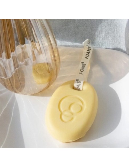 Foamie - 2IN1 tahke keha ja juustepesuvahend vanilje ja mandliõliga, 80 gr