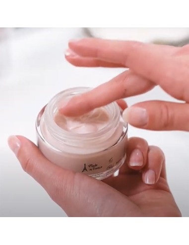 Centifolia - Éclat de Rose® toitev ja niisutav Rich näokreem sheavõi, hüaluroonhappe ja C-vitamiiniga, 50ml