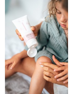 NAÏF - Pehmendav kehapiim puuvillaseemne õliga 200ml 2