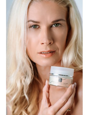 Be More - Näokoorija aprikoosikivipulbriga 50ml